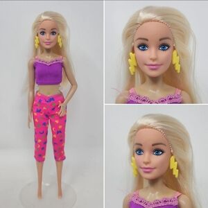 Mattel Barbie Doll Basic Fashionistas Model Blonde In Neon Outfit Cute